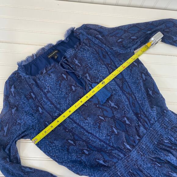 Banana Republic Blue Snakeskin Drop Waist Dress Boho Peasant Tassel Size XS - Picture 7 of 8